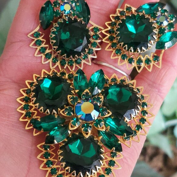 Vintage Judy Lee Jewels Emerald Green Rhinestone Brooch & Earring Set - Picture 8 of 11